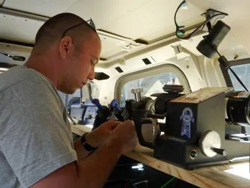 Super Locksmith Service Irvine, CA 949-705-4064 - 24-hr-mobile-locksmith