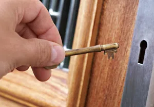 Super Locksmith Service Irvine, CA 949-705-4064 - change-locks-service