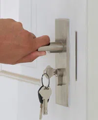 Super Locksmith Service Irvine, CA 949-705-4064 - re-key-locks